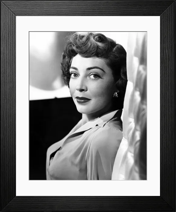 Framed Print : THE NARROW MARGIN, Marie Windsor, 1952 Framed Print : THE NARROW MARGIN, Marie Windsor, 1952