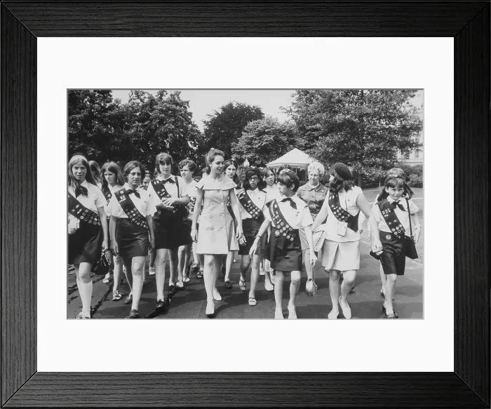 Framed Print : First Daughter, Julie Nixon Eisenhower with a group of Girl Scouts at the White House. Ca. 1970s Framed Print : First Daughter, Julie Nixon Eisenhower with a group of Girl Scouts at the White House. Ca. 1970s