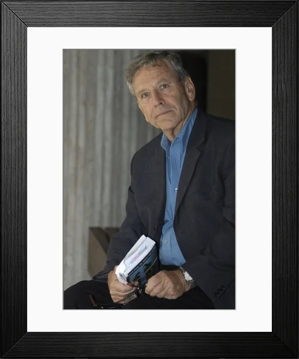 Framed Print : OZAmos (1939). Writer. 2004. Oscar Elias / AISA / Everett Collection (184274)**US SALES ONLY**