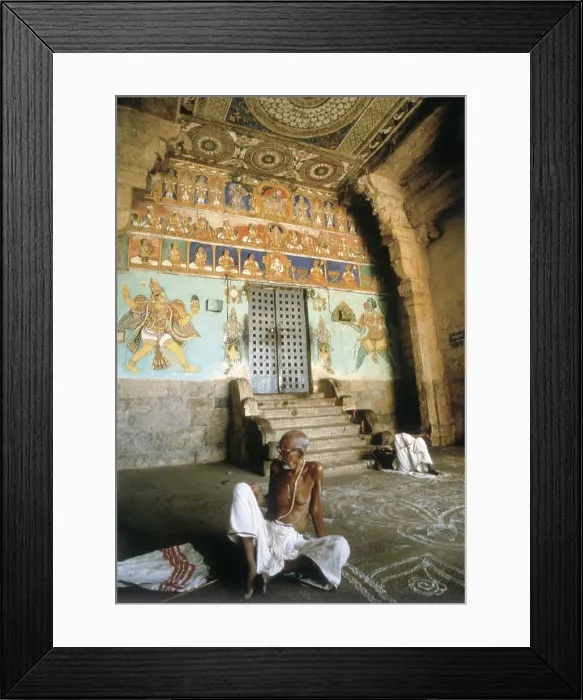 Framed Print : Srirangam Temple. 13-14 Century. INDIA. TAMIL NADU. Srirangam. Temple of Srirangam. Hindu art. Chola art. AISA / Everett Collection**US SALES ONLY** Framed Print : Srirangam Temple. 13-14 Century. INDIA. TAMIL NADU. Srirangam. Temple of Srirangam. Hindu art. Chola art. AISA / Everett Collection**US SALES ONLY**