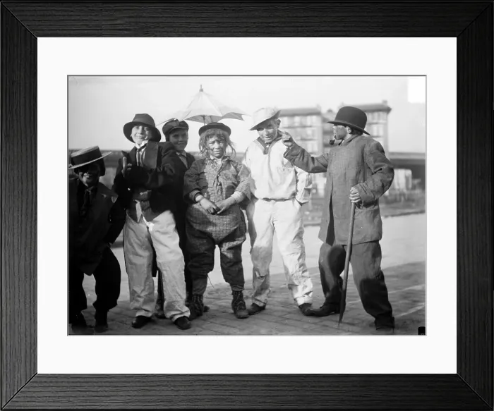 Framed Print : Halloween, children dressed in costumes, circa 1930s Framed Print : Halloween, children dressed in costumes, circa 1930s