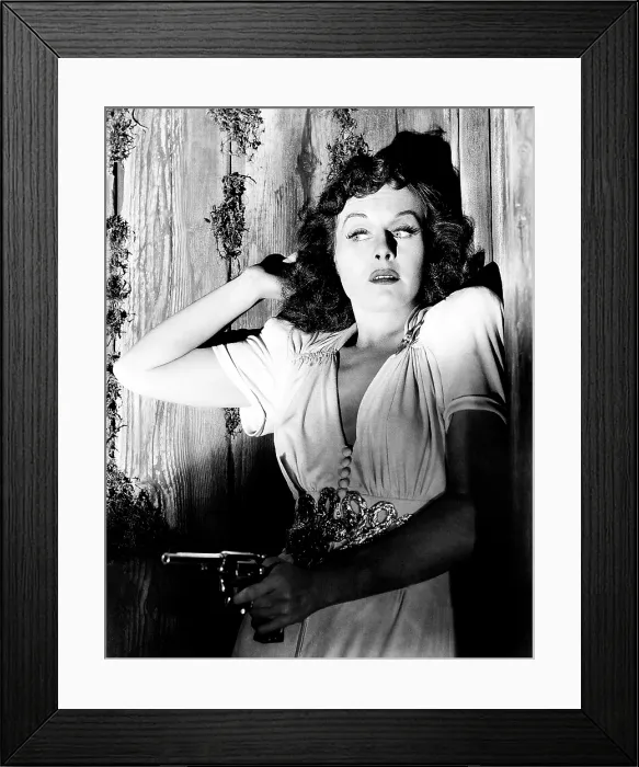 Framed Print : THE CAT AND THE CANARY, Paulette Goddard, 1939