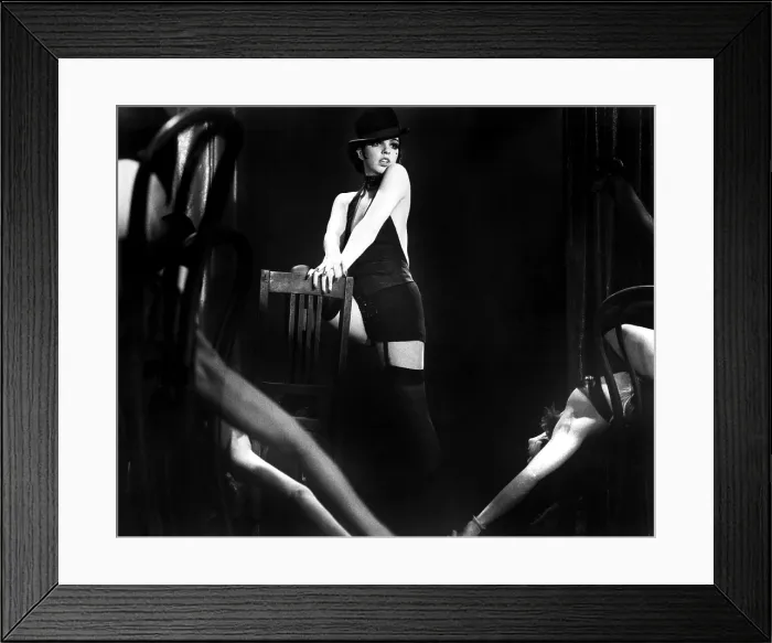 Framed Print : CABARET, Liza Minnelli, 1972 Framed Print : CABARET, Liza Minnelli, 1972