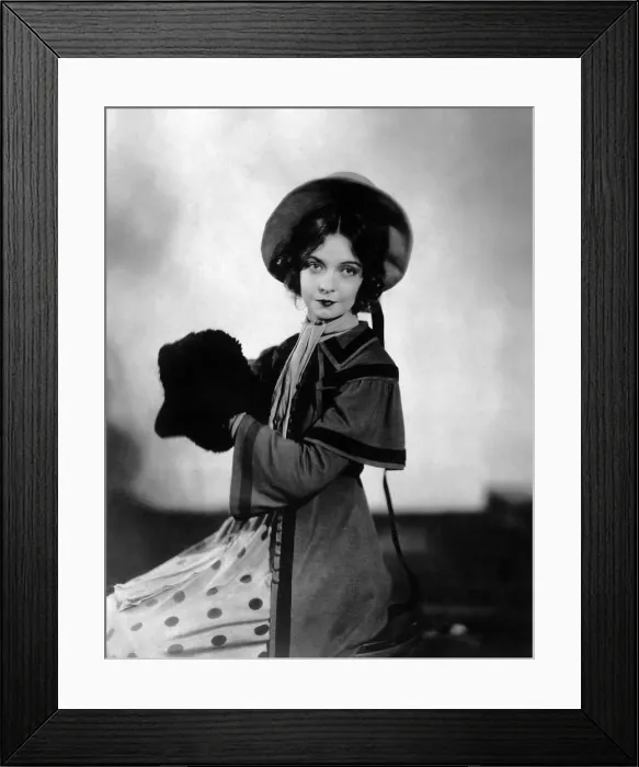 Framed Print : LA BOHEME, Lillian Gish, 1926
