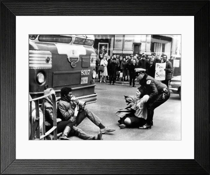Framed Print : Demonstraters are arrested for participating in a lie-down on Chicago's busy State and Madison intersection, 1965. Courtesy: CSU Archives / Everett Collection Framed Print : Demonstraters are arrested for participating in a lie-down on Chicago's busy State and Madison intersection, 1965. Courtesy: CSU Archives / Everett Collection