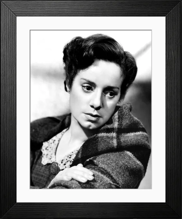 Framed Print : LASSIE COME HOME, Elsa Lanchester, 1943