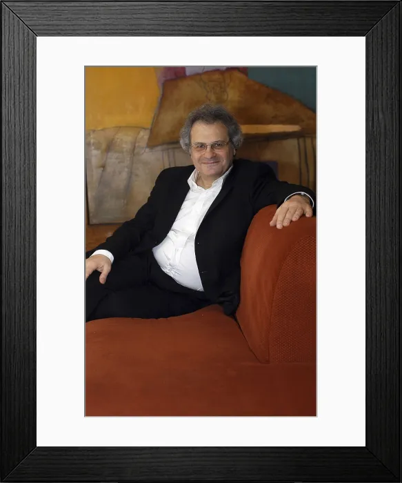 Framed Print : MAALOUFAmin (1949). Writer. 2004. Oscar Elias / AISA / Everett Collection (184323)**US SALES ONLY** Framed Print : MAALOUFAmin (1949). Writer. 2004. Oscar Elias / AISA / Everett Collection (184323)**US SALES ONLY**