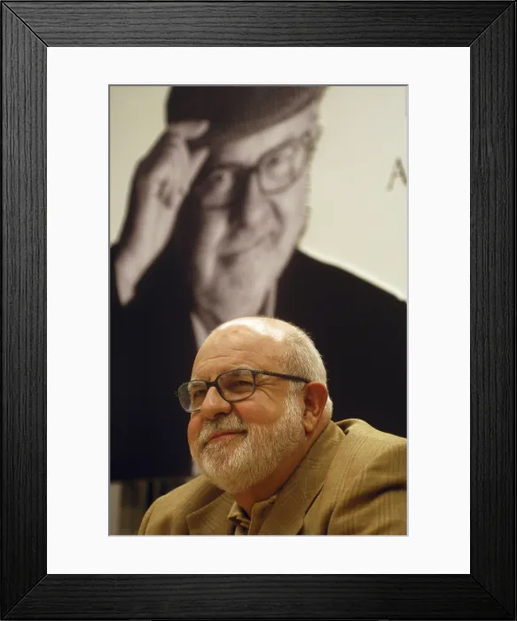 Framed Print : FIGUERASJaume (1940). Journalist. 2004. Oscar Elias / AISA / Everett Collection (184350)**US SALES ONLY** Framed Print : FIGUERASJaume (1940). Journalist. 2004. Oscar Elias / AISA / Everett Collection (184350)**US SALES ONLY**