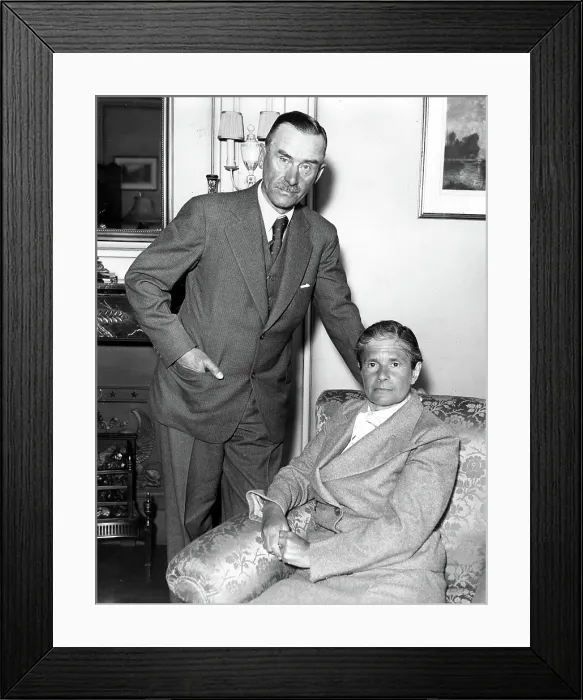 Framed Print : THOMAS MANN- With his wife in their New York hotel room. 5 / 29 / 34. Courtesy: CSU Archives  /  Everett Collection