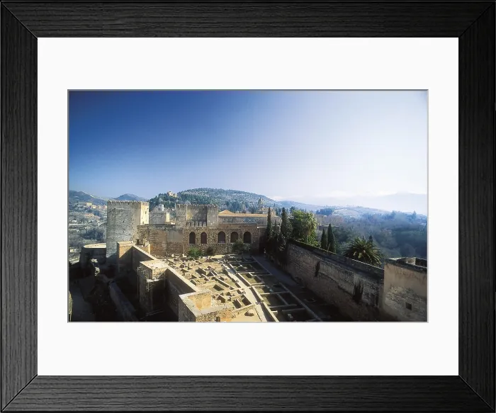 Framed Print : SPAIN. ANDALUSIA. Granada. Alhambra. Alcazaba (fortress). Military quarter and Sierra Nevada. AISA / Everett Collection**US SALES ONLY** Framed Print : SPAIN. ANDALUSIA. Granada. Alhambra. Alcazaba (fortress). Military quarter and Sierra Nevada. AISA / Everett Collection**US SALES ONLY**