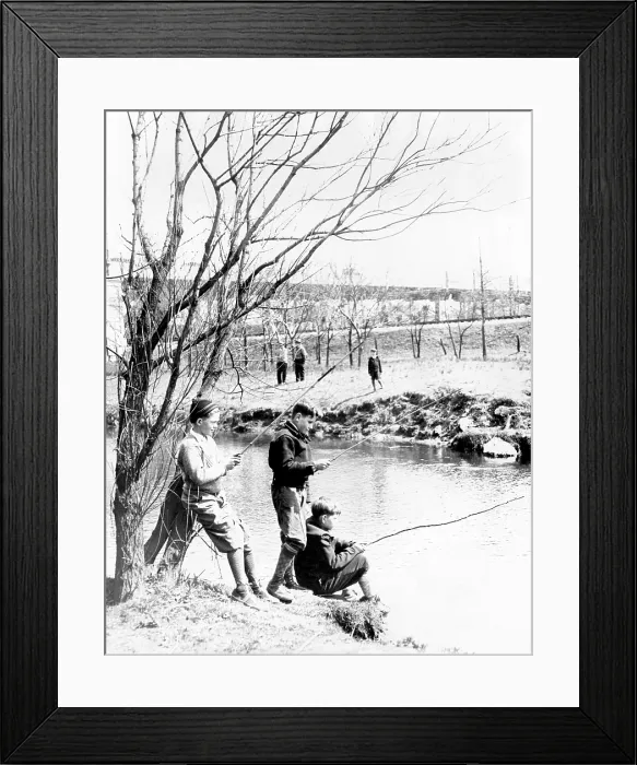 Framed Print : Fishing in the Bronx River, New York City, April, 1935. Courtesy: CSU Archives / Everett Collection Framed Print : Fishing in the Bronx River, New York City, April, 1935. Courtesy: CSU Archives / Everett Collection