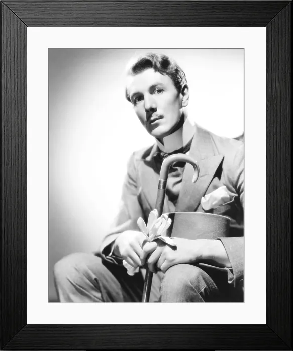 Framed Print : KIPPS, (aka THE REMARKABLE MR. KIPPS), Michael Redgrave, 1941, TM & Copyright 20th Century Fox Film Corp. / courtesy Everett Collection