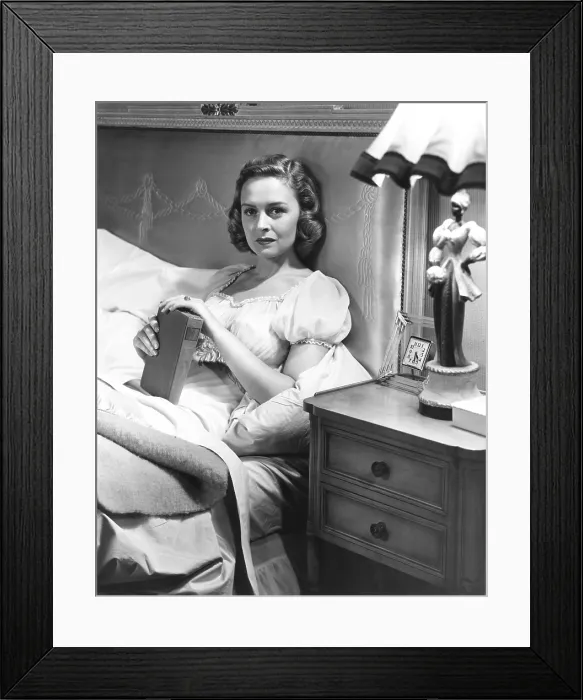 Framed Print : BEYOND GLORY, Donna Reed, 1948