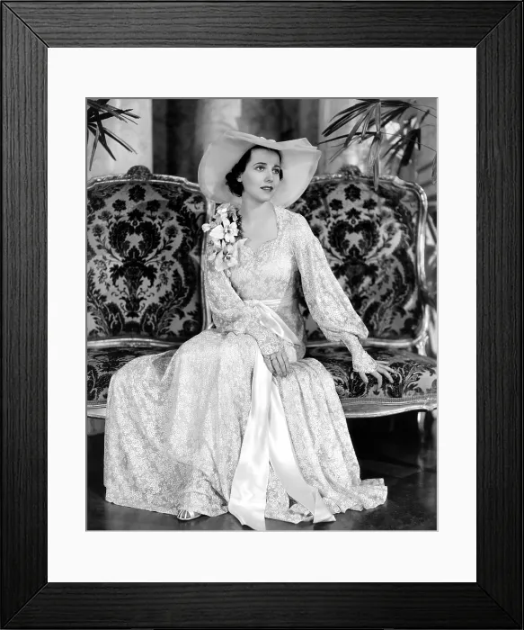 Framed Print : KING OF BURLESQUE, Mona Barrie (in a gown by Gwen Wakeling), 1936. TM and copyright 20th Century Fox Film Corp. All rights reserved / courtesy Everett Collection