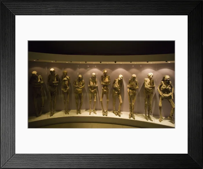 Framed Print : MEXICO. Guanajuato. Momies Museum (interior). RAGA / AISA / Everett Collection (189960)**US SALES ONLY**