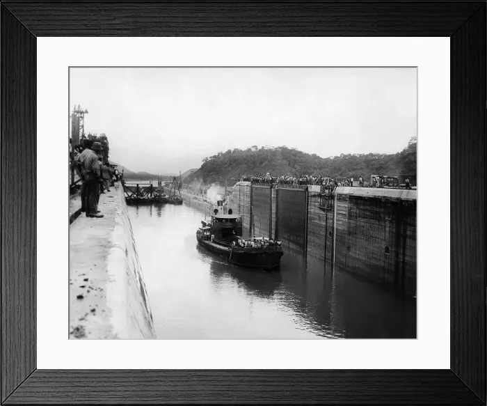 Framed Print : The Panama Canal, circa 1913. Courtesy: CSU Archives / Everett Collection