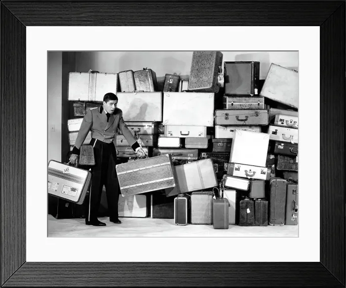 Framed Print : THE BELLBOY, Jerry Lewis, 1960 Framed Print : THE BELLBOY, Jerry Lewis, 1960