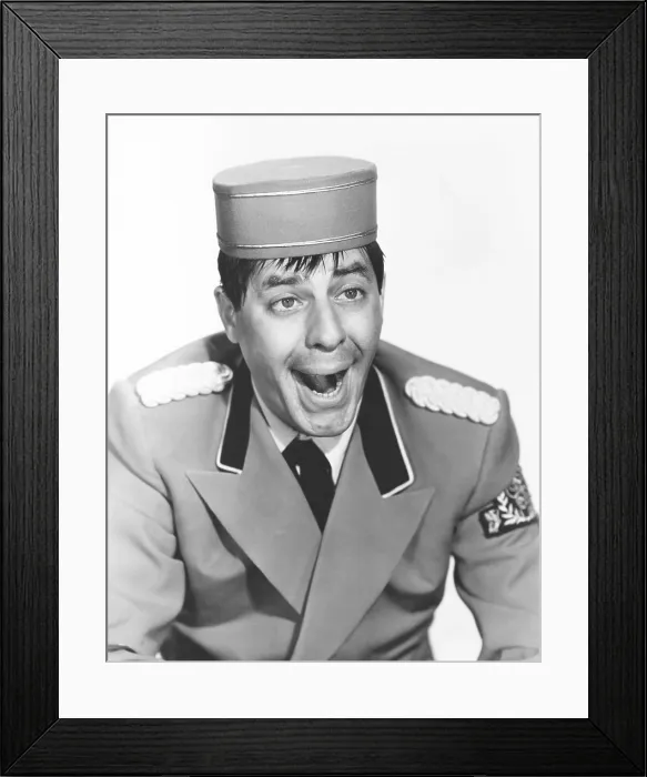 Framed Print : THE BELLBOY, Jerry Lewis, 1960 Framed Print : THE BELLBOY, Jerry Lewis, 1960
