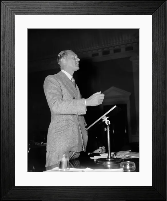 Framed Print : James H.R. Cromwell, husband of the wealthy Doris Duke Cromwell Framed Print : James H.R. Cromwell, husband of the wealthy Doris Duke Cromwell