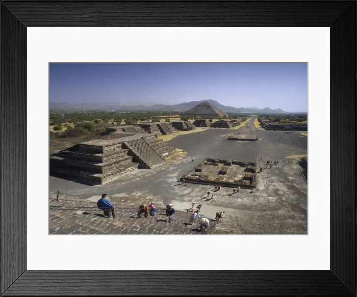 Framed Print : MEXICO. STATE OF MEXICO. Teotihuacn. Avenue of the Dead. The Sun Pyramid. Teotihuacan culture. RAGA / AISA / Everett Collection (190024)**US SALES ONLY** Framed Print : MEXICO. STATE OF MEXICO. Teotihuacn. Avenue of the Dead. The Sun Pyramid. Teotihuacan culture. RAGA / AISA / Everett Collection (190024)**US SALES ONLY**