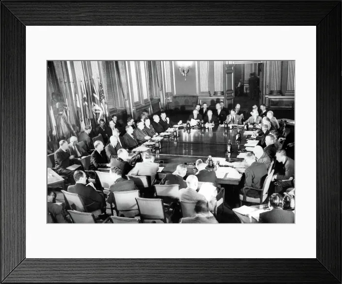 Framed Print : POLITICS-9 / 17 / 49 WASHINGTON- Representativs of the 12 Atlantic Pact nations gather in Inter-Departmental Auditorium to plan joint defense against threat of aggression Framed Print : POLITICS-9 / 17 / 49 WASHINGTON- Representativs of the 12 Atlantic Pact nations gather in Inter-Departmental Auditorium to plan joint defense against threat of aggression