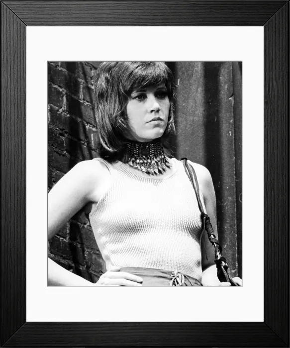 Framed Print : KLUTE, Jane Fonda, 1971 Framed Print : KLUTE, Jane Fonda, 1971