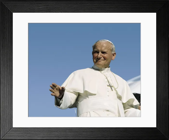 Framed Print : JOHN PAUL II (1920). Portrait of the Pope during his visit to Argentina in 1987. ARGENTINA. AISA / Everett Collection**US SALES ONLY**