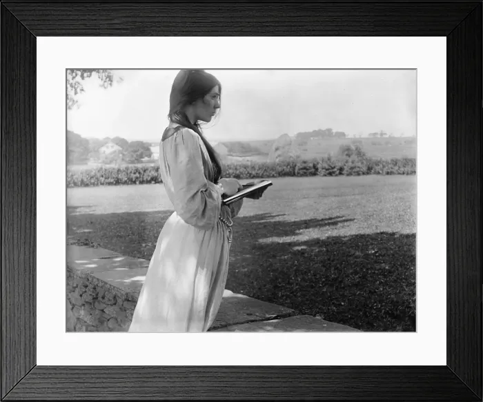 Framed Print : Beatrice Baxter Ruyl, original title: The Sketch, posed by Beatrice Baxter in Newport, Rhode Island, photograph by Gertrude Kasebier, 1902