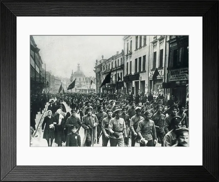 Framed Print : Russian Revolution (1918). Bolshevik soldiers through the streets of Moscow. AISA / Everett Collection**US SALES ONLY**