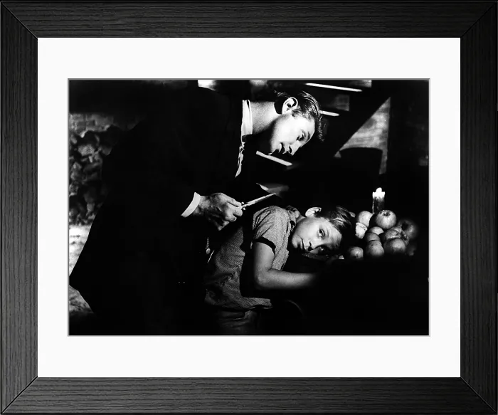 Framed Print : THE NIGHT OF THE HUNTER, Robert Mitchum, Billy Chapin, 1955