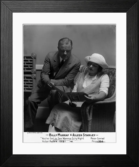 Framed Print : Billy Murray, Aileen Stanley, American singers, in an advertisement for the song You've Got To See Mamma Ev'ry Night circa 1923