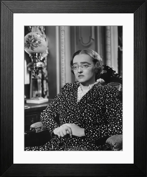 Framed Print : NOW, VOYAGER, Bette Davis, 1942