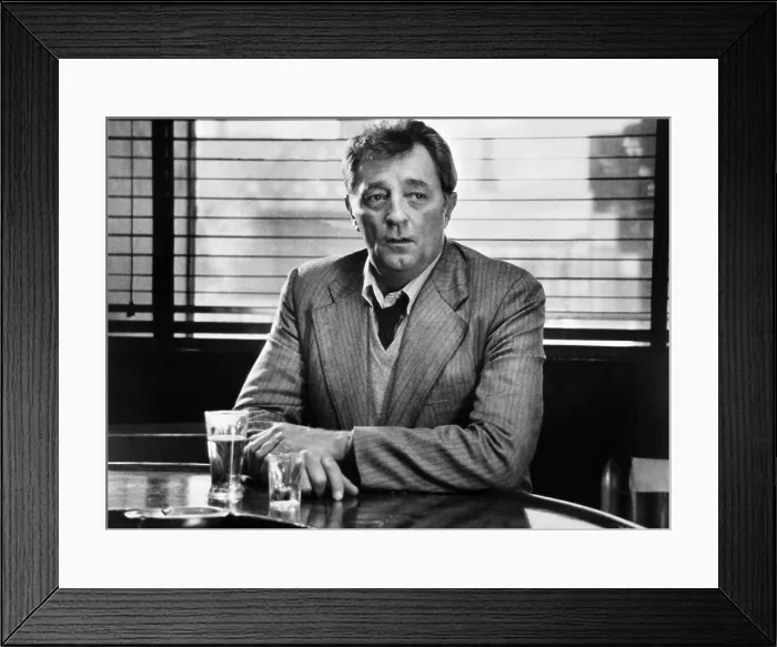 Framed Print : THE FRIENDS OF EDDIE COYLE, Robert Mitchum, 1973