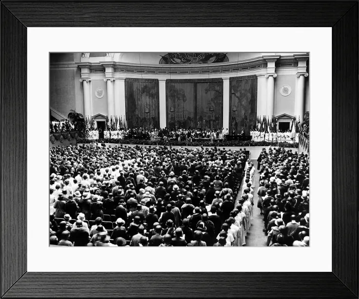 Framed Print : Daughters of the American Revolution, 1931. Courtesy: CSU Archives / Everett Collection Framed Print : Daughters of the American Revolution, 1931. Courtesy: CSU Archives / Everett Collection