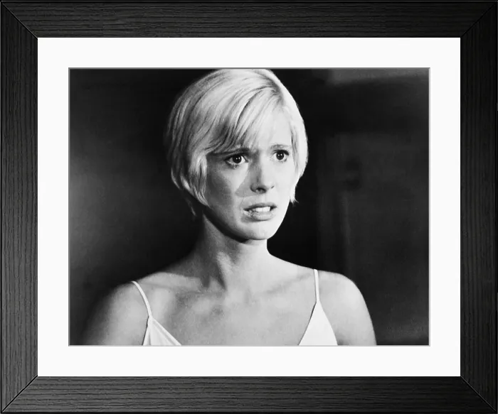Framed Print : FOUR FLIES ON GREY VELVET, (aka 4 MOSCHE DI VELUTO GRIGIO), Mimsy Farmer, 1971 Framed Print : FOUR FLIES ON GREY VELVET, (aka 4 MOSCHE DI VELUTO GRIGIO), Mimsy Farmer, 1971