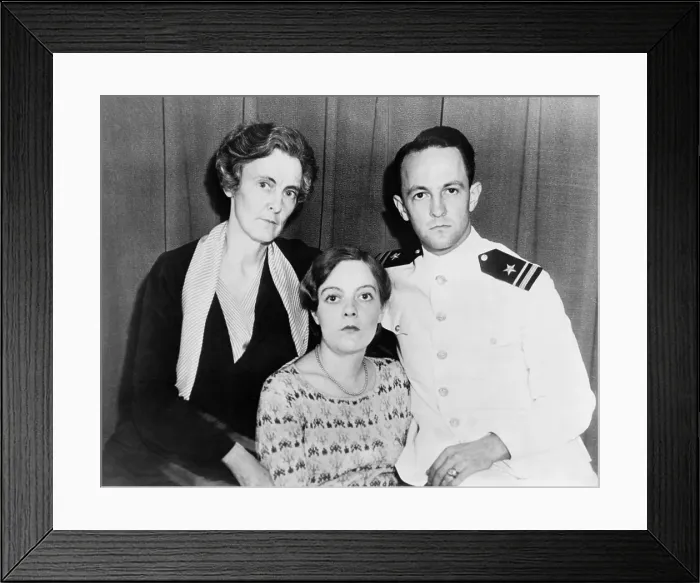 Framed Print : Hawaii Honor Killing principles, Mrs. Granville Fortescue with her daughter, Thalia Massie, and son-in-law, Lt. Thomas H. Massie Framed Print : Hawaii Honor Killing principles, Mrs. Granville Fortescue with her daughter, Thalia Massie, and son-in-law, Lt. Thomas H. Massie