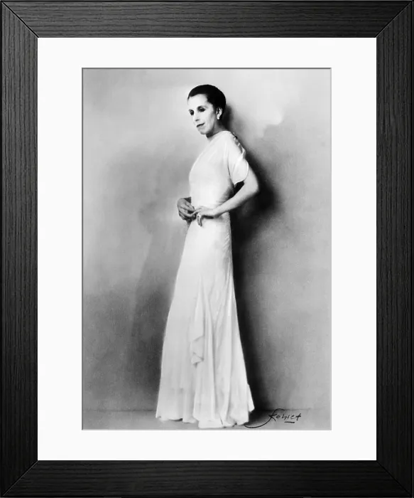 Framed Print : Isak Dinesen, 1934. Courtesy: CSU Archives / Everett Collection Framed Print : Isak Dinesen, 1934. Courtesy: CSU Archives / Everett Collection