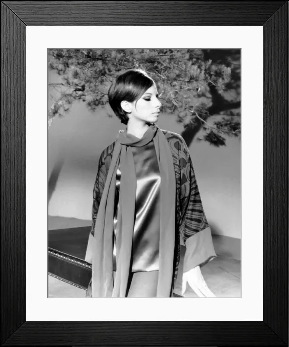 Framed Print : FUNNY GIRL, Barbra Streisand, 1968 Framed Print : FUNNY GIRL, Barbra Streisand, 1968