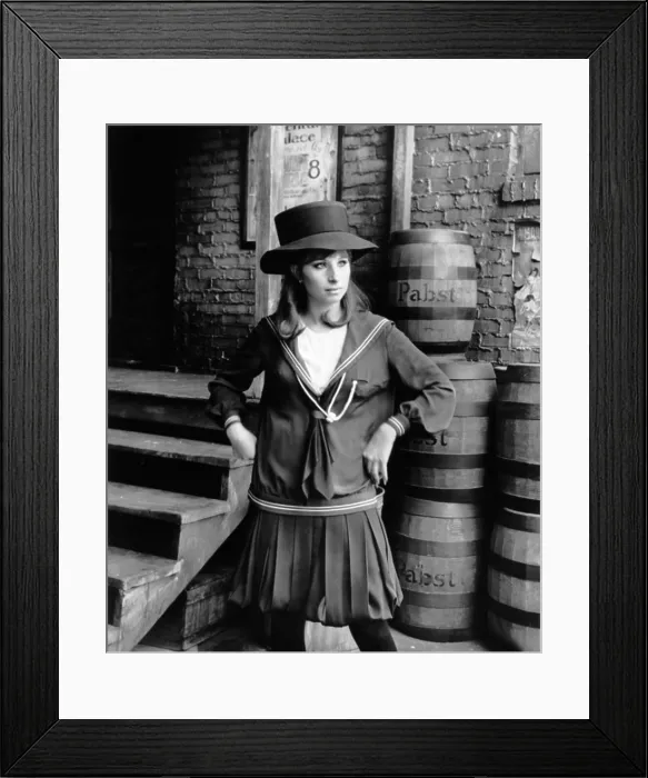 Framed Print : FUNNY GIRL, Barbra Streisand, 1968 Framed Print : FUNNY GIRL, Barbra Streisand, 1968