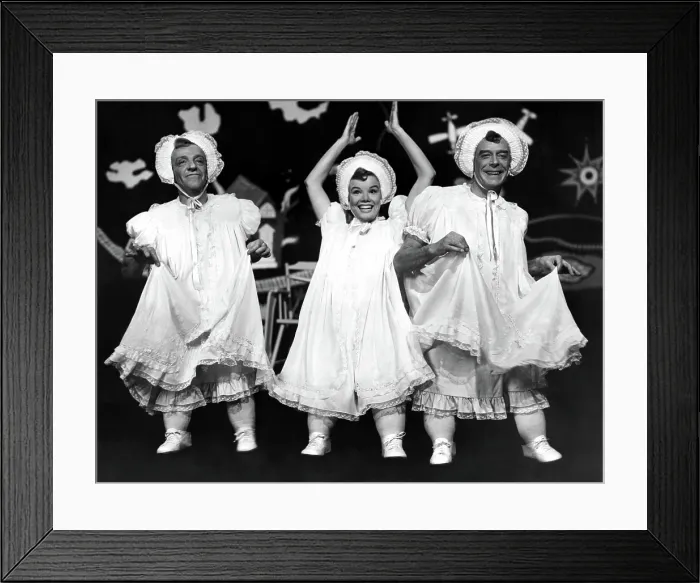 Framed Print : THE BAND WAGON, Fred Astaire, Nanette Fabray, Jack Buchanan, 1953