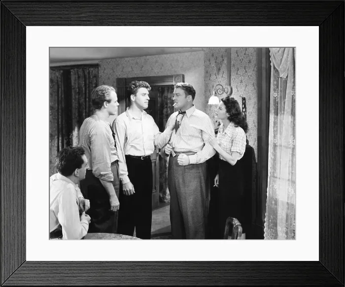 Framed Print : THE KILLERS, from left, Jeff Corey, Jack Lambert, Burt Lancaster, Albert Dekker, Ava Gardner, 1946 Framed Print : THE KILLERS, from left, Jeff Corey, Jack Lambert, Burt Lancaster, Albert Dekker, Ava Gardner, 1946