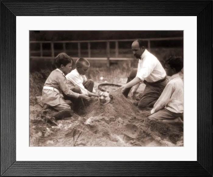 Framed Print : Theodore Roosevelt's sons, Quentin and Archie, are joined by cousin Nicholas Roosevelt and Indian photographer Edward S Framed Print : Theodore Roosevelt's sons, Quentin and Archie, are joined by cousin Nicholas Roosevelt and Indian photographer Edward S