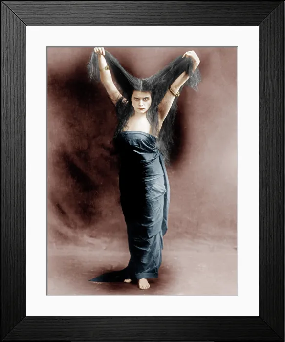 Framed Print : SIN, Theda Bara, 1915. Fox Film Corporation. TM & Copyright / courtesy Everett Collection