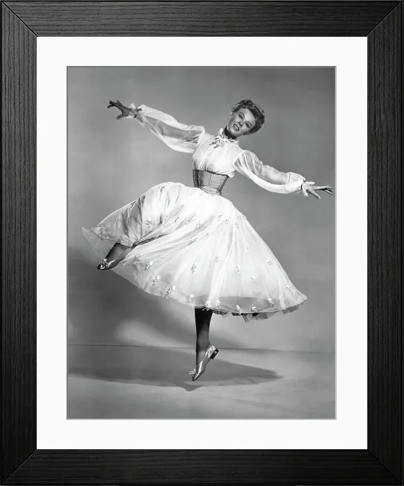 Framed Print : THE BELLE OF NEW YORK, Vera-Ellen, 1952 Framed Print : THE BELLE OF NEW YORK, Vera-Ellen, 1952
