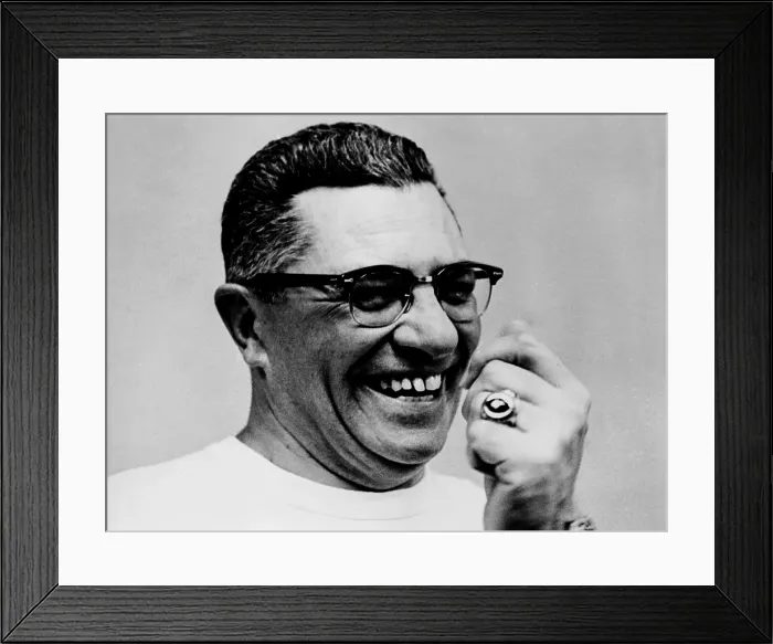 Framed Print : Vince Lombardi (1913-1970), coach of the Green Bay Packers, football team, in 1967 Framed Print : Vince Lombardi (1913-1970), coach of the Green Bay Packers, football team, in 1967