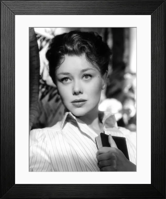Framed Print : THE BEACHCOMBER, Glynis Johns, 1954 Framed Print : THE BEACHCOMBER, Glynis Johns, 1954