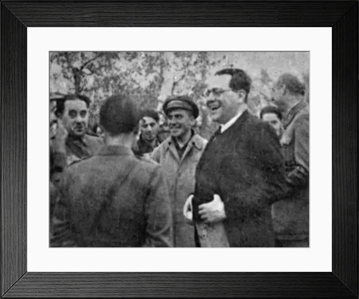 Framed Print : Spainsih Civil War (1936-1939). Prime Minister Juan Negrn visiting the front. AISA / Everett Collection (13316)**US SALES ONLY**