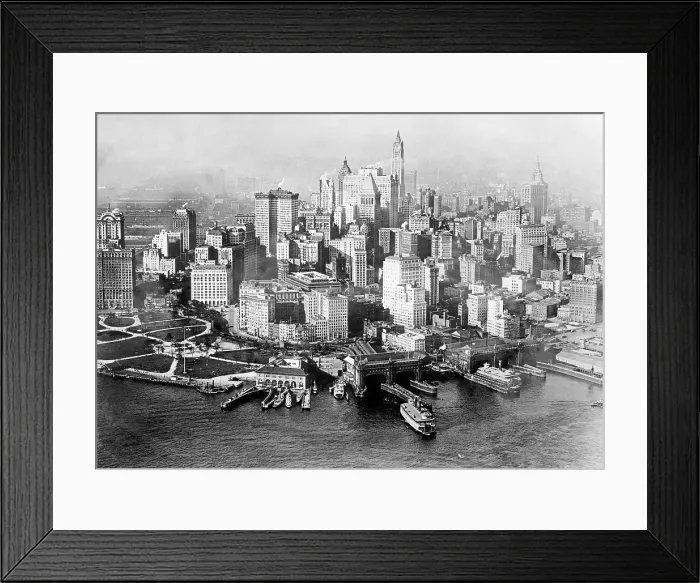 Framed Print : The skyline of downtown New York City, with Battery Park to the left, c. 1915.. Courtesy: CSU Archives / Everett Collection Framed Print : The skyline of downtown New York City, with Battery Park to the left, c. 1915.. Courtesy: CSU Archives / Everett Collection