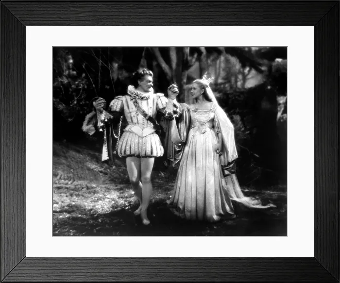 Framed Print : BEAUTY AND THE BEAST, (aka Belle et la bte, La'), Jean Marais, Josette Day, 1946 Framed Print : BEAUTY AND THE BEAST, (aka Belle et la bte, La'), Jean Marais, Josette Day, 1946
