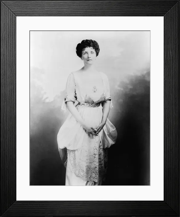 Framed Print : Emily Price Post, (1872-1960) American writer and authority on etiquette, in 1921 portrait